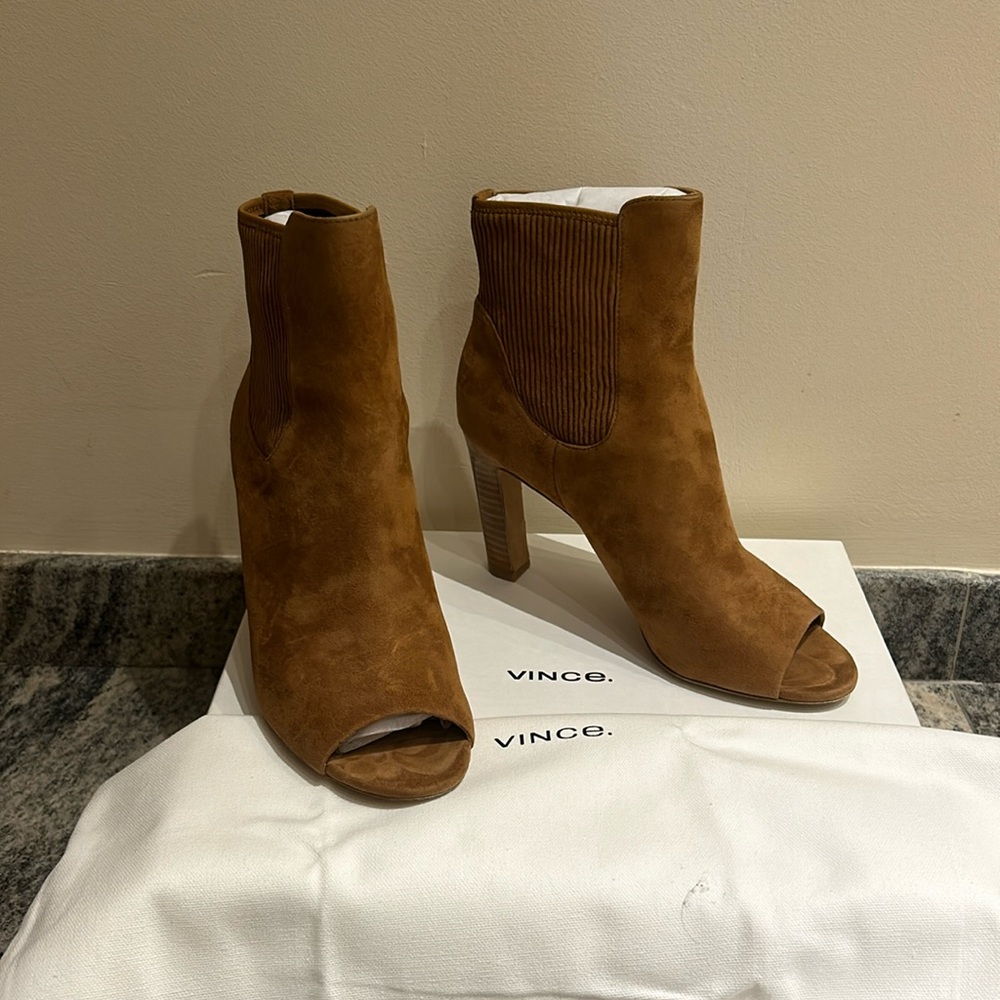 Vince size 7.5 peep toe booties